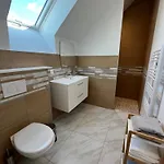 Belle Maison Au Calme Avec Parking Vakantiehuis