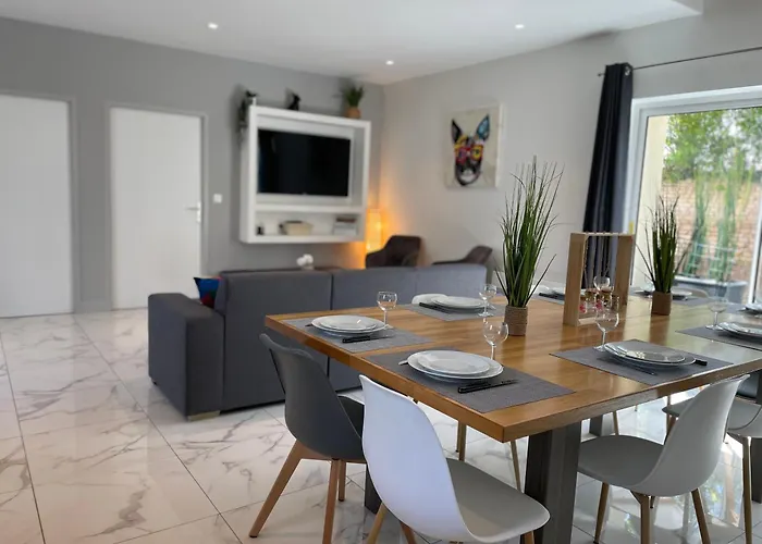 Belle Maison Au Calme Avec Parking Сasa de vacaciones Bretteville-sur-Odon